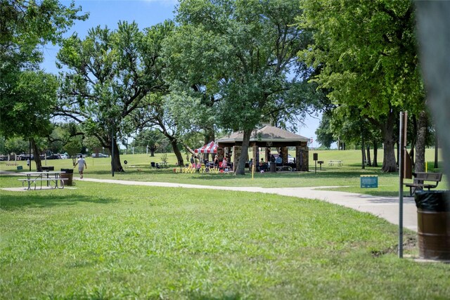 1100 Hyde Park Dr, Mckinney, TX 75069 - view of property's community with a gazebo and a yard