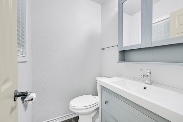 609 E Martin Ln, Sherman, TX 75090 - half bath with toilet and vanity