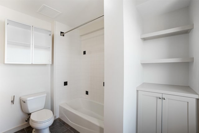 329 E Colorado Blvd Unit 605, Dallas, TX 75203 - bathroom with toilet, tile patterned flooring,  shower combination, and baseboards