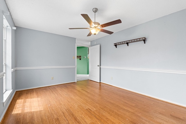 10201 Buffalo Grove Rd, Fort Worth, TX 76108 - empty room featuring wood finished floors, ceiling fan, and baseboards