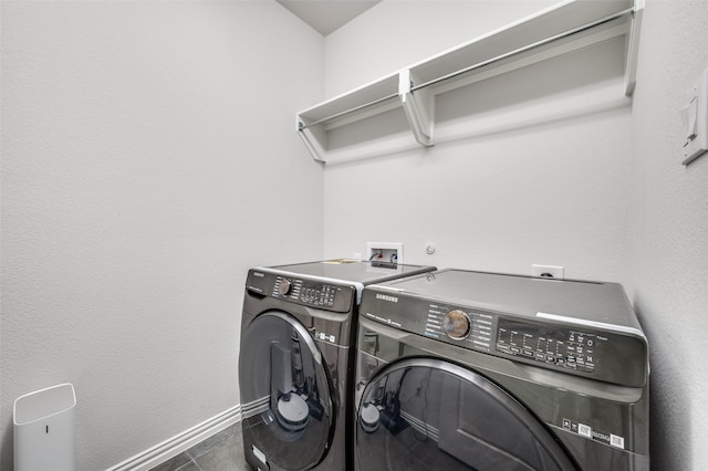 624 Cedarwood St, Little Elm, TX 76227 - washroom with independent washer and dryer and baseboards