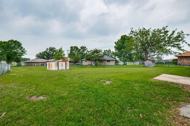 104 Bluebonnet Ln, Palmer, TX 75152 - view of yard with a storage shed and an outdoor structure