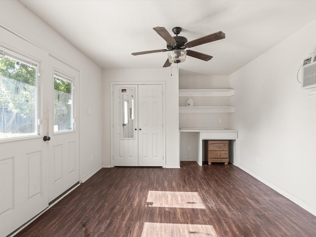 402 Brookview Dr, Decatur, TX 76234 - entrance foyer featuring wood finished floors, baseboards, and a ceiling fan