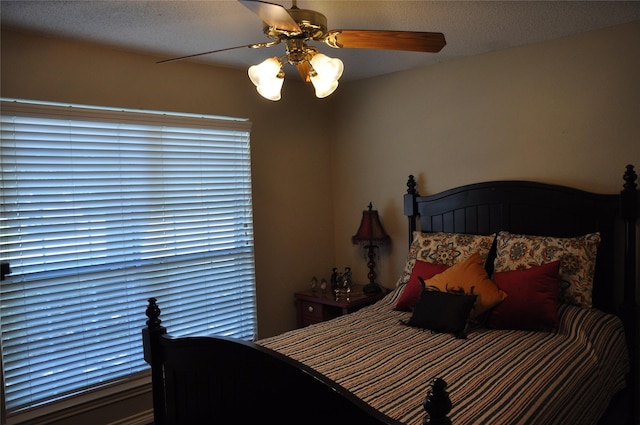 1720 Red Oak Cir, Sulphur Springs, TX 75482 - bedroom with ceiling fan