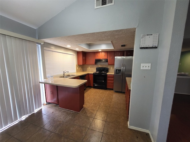 1005 Via Balboa, Mesquite, TX 75150 - kitchen featuring black electric range, stainless steel refrigerator with ice dispenser, a peninsula, a sink, and under cabinet range hood