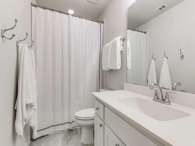 4837 Cumberland Cir, Carrollton, TX 75010 - full bathroom with marble finish flooring, toilet, vanity, and curtained shower