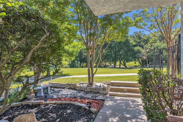3405 Waterview Trl, Rockwall, TX 75087 - view of grassy yard featuring view of wooded area