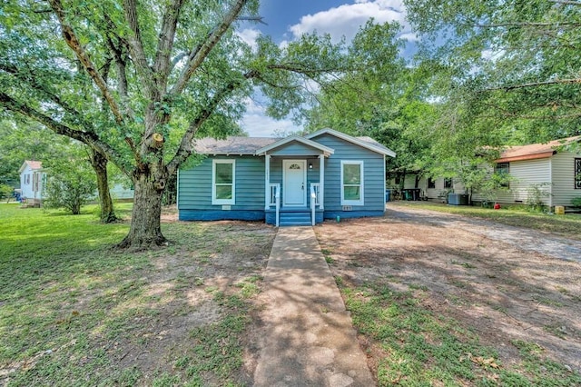 1413 Shelburne St, Waco, TX 76711 - view of bungalow-style house