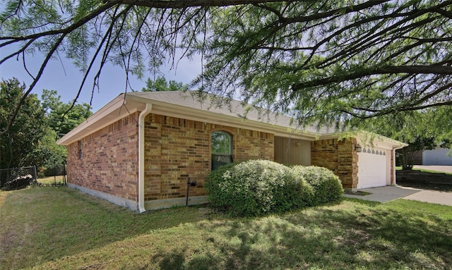 602 Valleyridge Ct, Decatur, TX 76234 - ranch-style house featuring brick siding, an attached garage, and concrete driveway