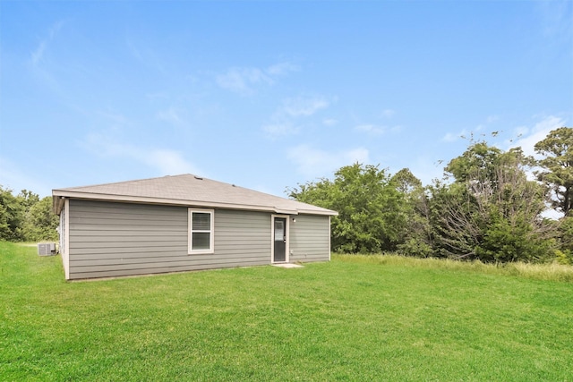 330 Flagship Ln, Gun Barrel City, TX 75156 - view of green lawn