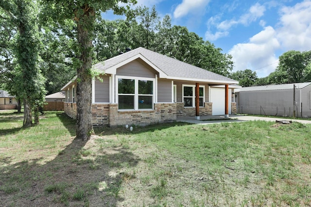 804 Hemlock Dr, West Tawakoni, TX 75474 - single story home with an attached garage and roof with shingles