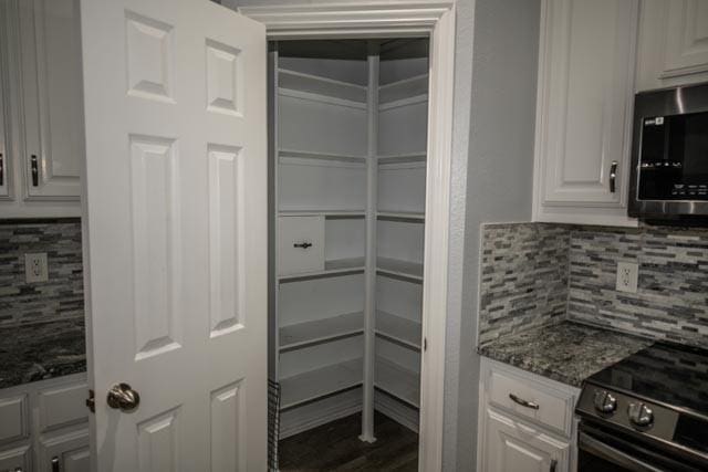 107 Harvest Way, Crandall, TX 75114 - view of pantry