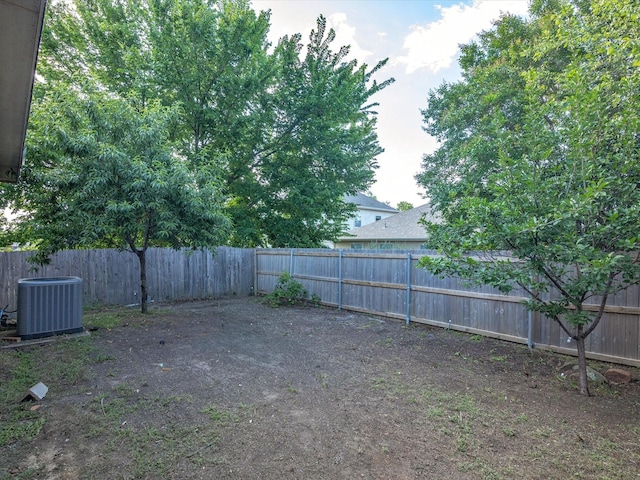 7404 Sunray Dr, Fort Worth, TX 76120 - fenced backyard featuring central AC unit