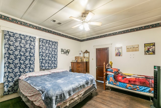 1735 Marburg St, Dallas, TX 75215 - bedroom featuring wood finished floors and a ceiling fan