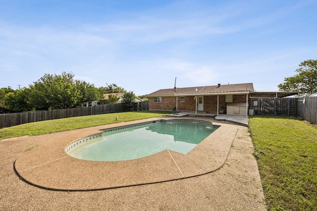 1003 N Washburn St, Decatur, TX 76234 - view of pool with a patio area
