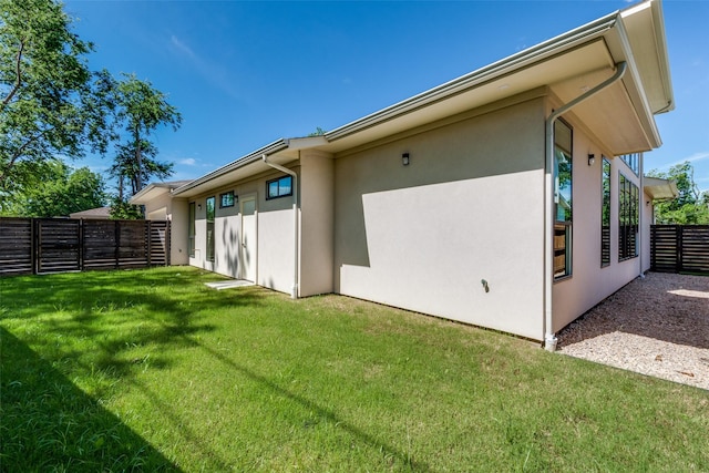 13554 Pyramid Dr, Farmers Branch, TX 75234 - rear view of property with stucco siding