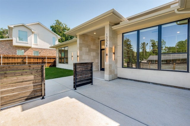 13554 Pyramid Dr, Farmers Branch, TX 75234 - view of patio / terrace with fence