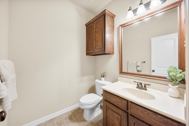 211 Crestbrook Dr, Rockwall, TX 75087 - half bath featuring baseboards, vanity, and toilet