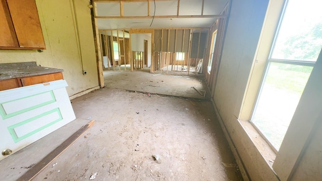 380 NE 3rd St, Paris, TX 75460 - misc room featuring plenty of natural light