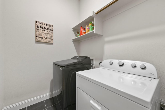 1511 Horseshoe Ct, Justin, TX 76247 - washroom featuring washing machine and dryer and baseboards