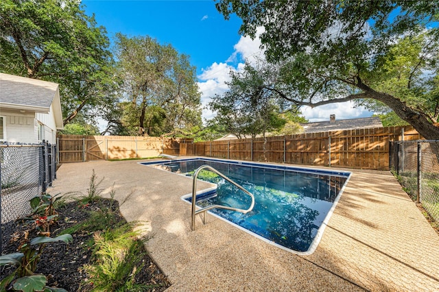 9916 Sandalwood Dr, Woodway, TX 76712 - view of pool featuring a fenced backyard and a patio