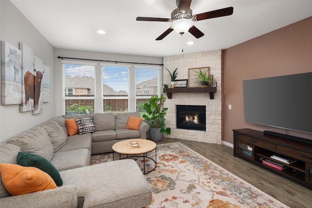 1619 Temperance Way, Wylie, TX 75098 - living area with a ceiling fan, wood finished floors, a fireplace, recessed lighting, and baseboards