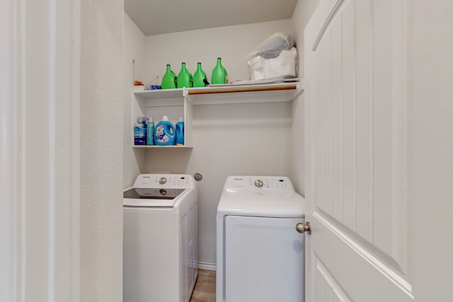 7448 Crossfire Trl, Fort Worth, TX 76112 - laundry room with washing machine and clothes dryer
