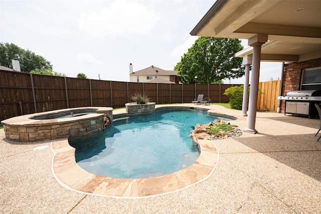 6318 White Oaks Ln, Frisco, TX 75035 - view of pool with a fenced backyard, a grill, a pool with connected hot tub, and a patio area