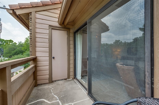 7640 W Greenway Blvd Unit 8L, Dallas, TX 75209 - view of balcony