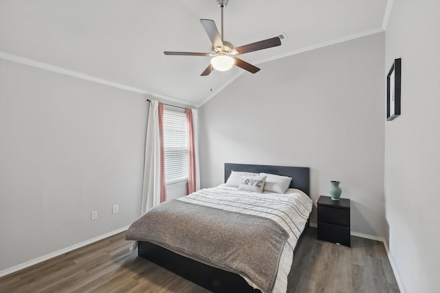 713 Bridle Trl, Saginaw, TX 76179 - bedroom featuring crown molding, wood finished floors, vaulted ceiling, baseboards, and a ceiling fan