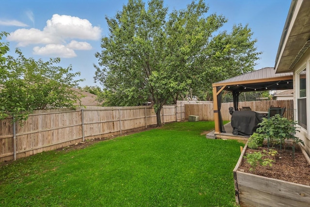 713 Bridle Trl, Saginaw, TX 76179 - view of yard featuring a garden and a gazebo