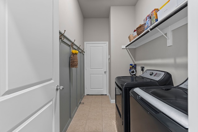 125 Singleton Dr, Royse City, TX 75189 - clothes washing area featuring independent washer and dryer, light tile patterned flooring, and baseboards