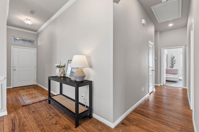 125 Singleton Dr, Royse City, TX 75189 - entryway featuring wood finished floors, crown molding, and baseboards