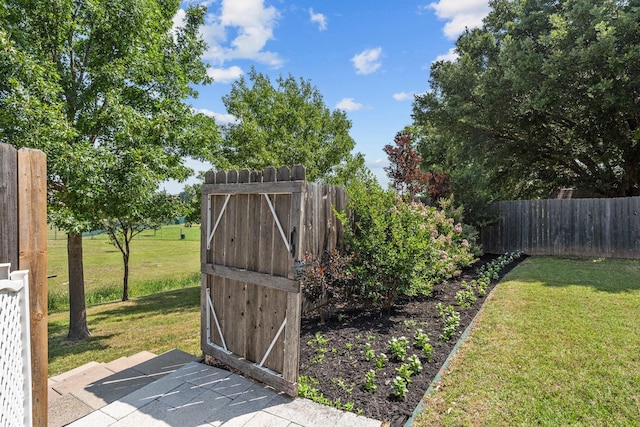 836 Stafford Station Dr, Saginaw, TX 76131 - view of outbuilding