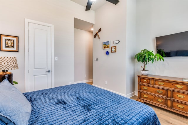1305 Limestone Ridge Rd, Mansfield, TX 76063 - bedroom with light wood-style flooring, baseboards, and a ceiling fan