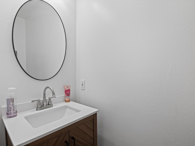 2500 Peargrove Cir, Arlington, TX 76006 - bathroom featuring vanity