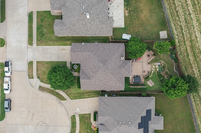 aerial view of property and surrounding area