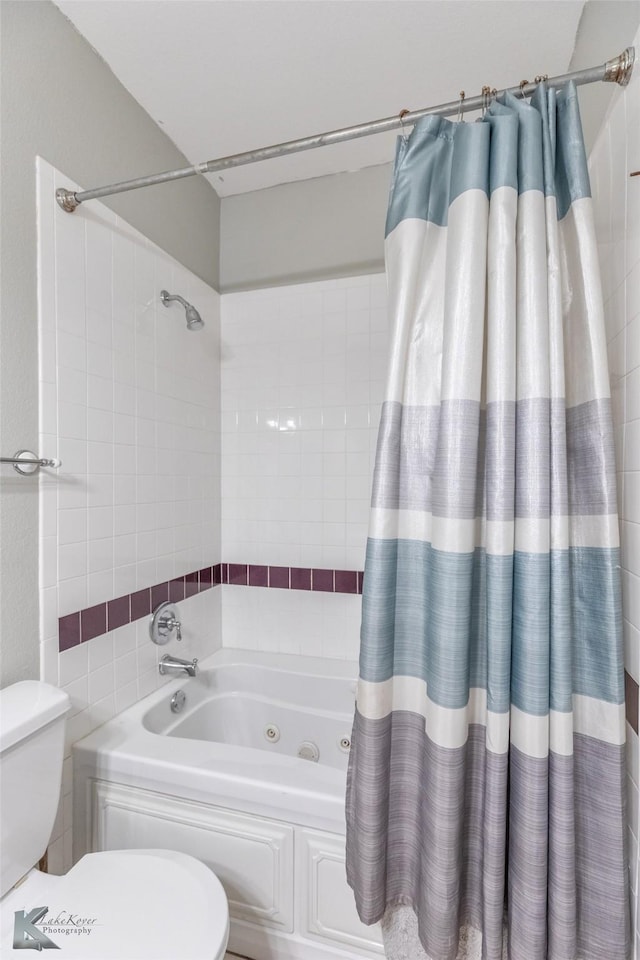 109 Fry Blvd, Tuscola, TX 79562 - full bathroom featuring toilet and a combined bath / shower with jetted tub