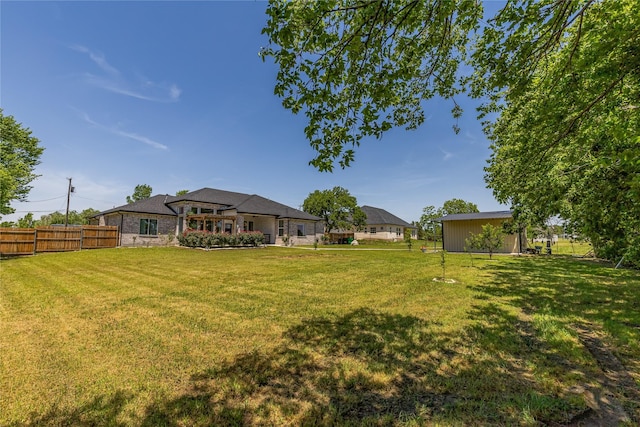 203 Mcelroy St, Southmayd, TX 76273 - view of yard