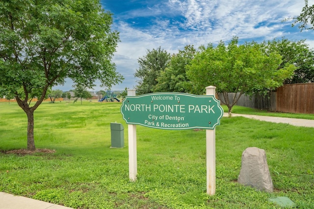 3432 Beatriz Dr, Denton, TX 76207 - view of community sign