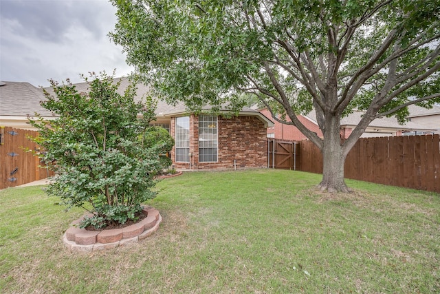 7002 Westover Dr, Rowlett, TX 75089 - view of yard