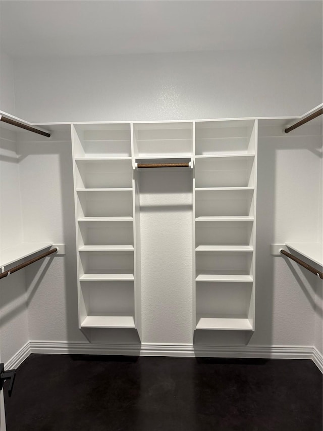 401 Pecan St, Grandview, TX 76050 - view of walk in closet
