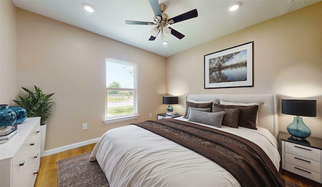 3201 Lakeland St, Fort Worth, TX 76111 - bedroom with light wood-style flooring, baseboards, recessed lighting, and ceiling fan