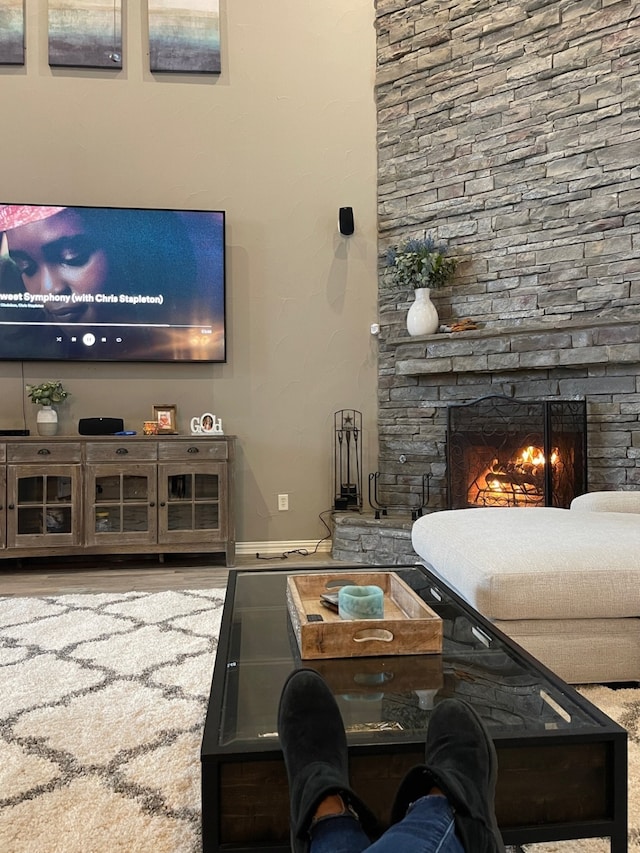 930 Lakeridge Dr, Lavon, TX 75166 - living area with baseboards and a fireplace