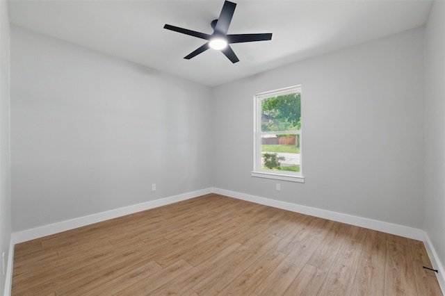 742 Chalk Hill Ln, Desoto, TX 75115 - empty room featuring baseboards, light wood-type flooring, and ceiling fan