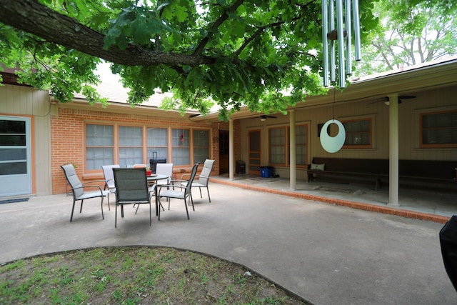 1000 S Harrison St, Mcgregor, TX 76657 - view of patio / terrace