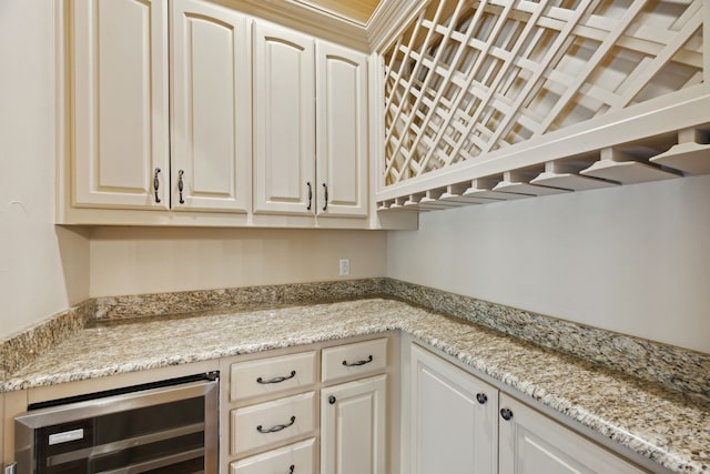 301 Harrison Cir, Van Alstyne, TX 75495 - kitchen with beverage cooler