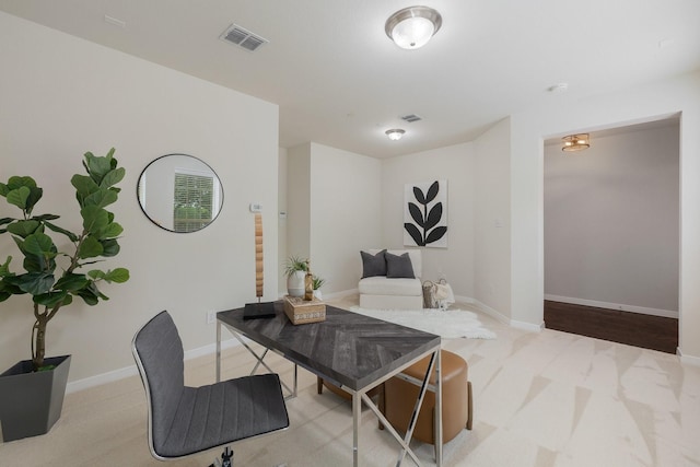 3924 Asbury Ln, Addison, TX 75001 - carpeted living room featuring baseboards