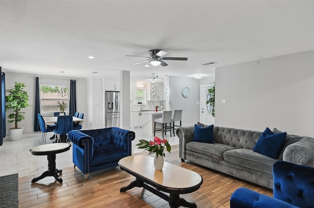 1632 Pecan Park Dr, Arlington, TX 76012 - living room featuring a ceiling fan, recessed lighting, and light wood-type flooring