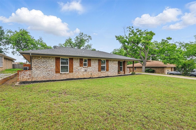 1632 Pecan Park Dr, Arlington, TX 76012 - single story home featuring brick siding